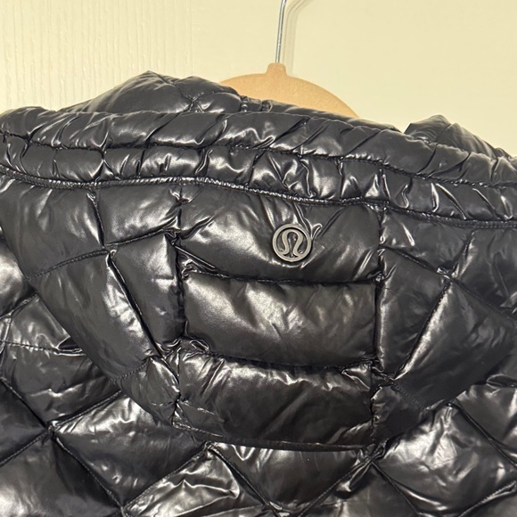 lululemon athletica Glossy Black Puffer Jacket - Picture 4 of 4